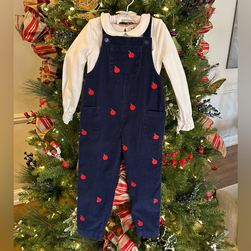 Boden corduroy apple bibs size 3-4